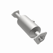 Load image into Gallery viewer, MagnaFlow Exhaust Products 5661260 California CARB Direct-Fit Catalytic Converter for Select Honda Accord