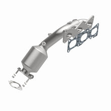 Load image into Gallery viewer, MagnaFlow Exhaust Products 52784 OEM Grade Manifold Catalytic Converter for Select Hyundai Genesis, Kia K900