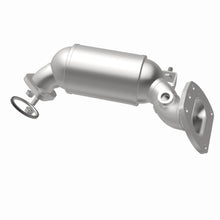 Load image into Gallery viewer, MagnaFlow Exhaust Products 22-009 OEM Grade Manifold Catalytic Converter for Select Lexus RX350, Lexus RX350L, Toyota Highlander, Toyota Sienna