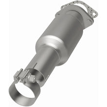 Load image into Gallery viewer, MagnaFlow Exhaust Products 5671511 California CARB Direct-Fit Catalytic Converter for Select Ford Fusion