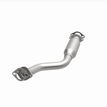 Load image into Gallery viewer, MagnaFlow Exhaust Products 5571317 California CARB Direct-Fit Catalytic Converter for Select Nissan Rogue, Nissan Rogue Select