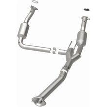 Load image into Gallery viewer, MagnaFlow Exhaust Products 4551211 California CARB Direct-Fit Catalytic Converter for Select Chevrolet Express 1500, Chevrolet Express 2500, GMC Savana 1500, GMC Savana