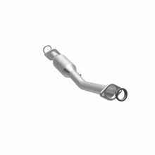 Load image into Gallery viewer, MagnaFlow Exhaust Products 557457 California CARB Direct-Fit Catalytic Converter for Select Nissan Juke