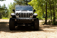Load image into Gallery viewer, Rough Country 79900 Suspension Lift Kit for Select Jeep Wrangler
