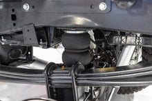Load image into Gallery viewer, Rough Country 10038 Air Spring Kit for Select Ford F-250 Super Duty, Ford F-350 Super Duty