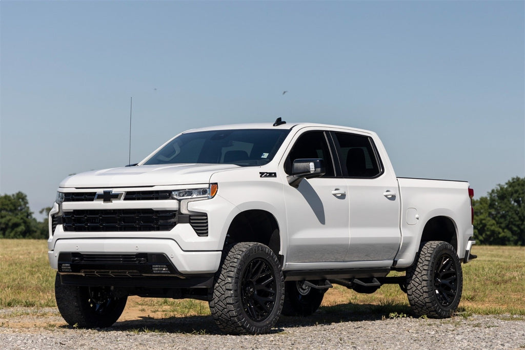 Rough Country 110040 Suspension Lift Kit for Select Chevrolet Silverado