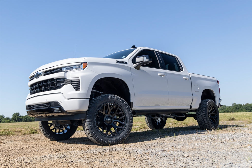 Rough Country 21631_A Suspension Lift Kit w/Shocks for Select Chevrolet Silverado