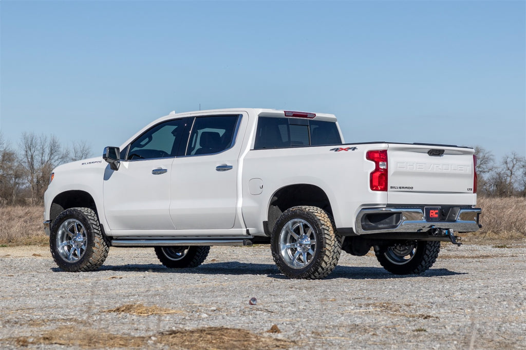 Rough Country 110440 Suspension Lift Kit for Select Chevrolet Silverado