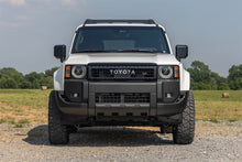 Load image into Gallery viewer, Rough Country 73040 Suspension Lift Kit for Select Toyota Land Cruiser