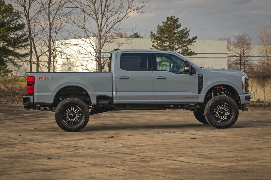 Rough Country 400157 Suspension Lift Kit w/Shocks for Select Ford F-250 Super Duty, Ford F-350 Super Duty
