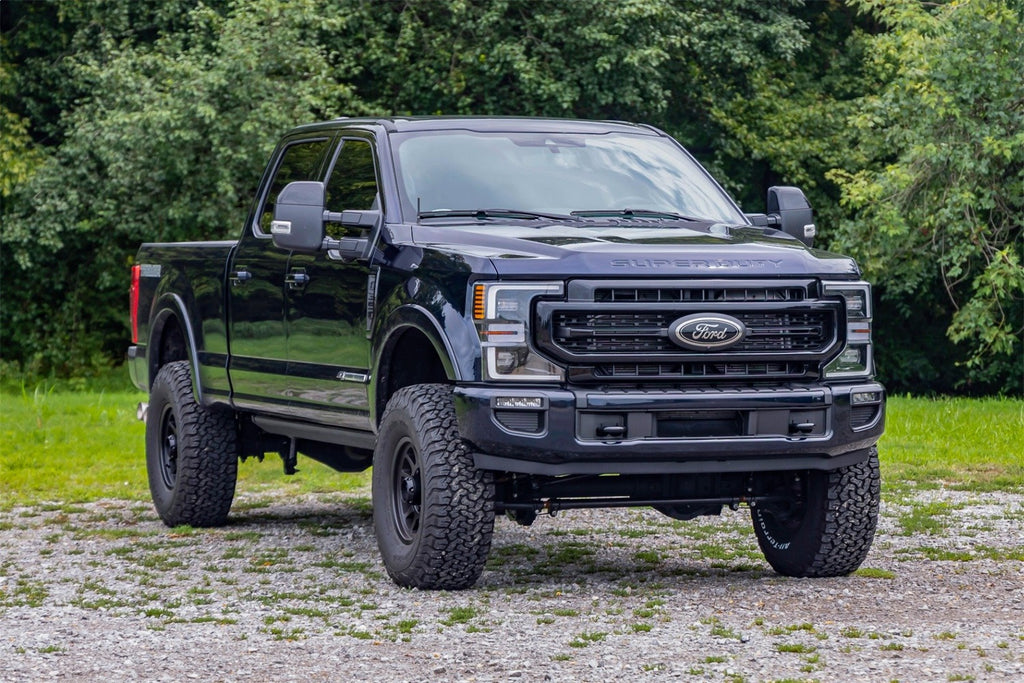 Rough Country 41340 Suspension Lift Kit w/Shocks for Select Ford F-250 Super Duty, Ford F-350 Super Duty