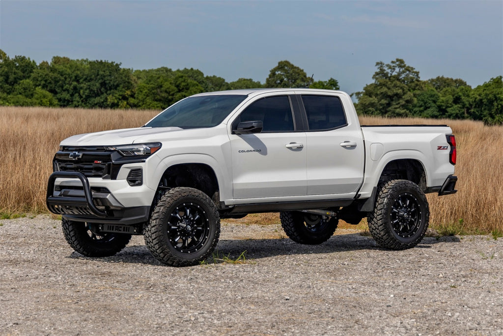 Rough Country 13330 Suspension Lift Kit w/Shocks for Select Chevrolet Colorado