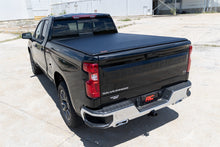 Load image into Gallery viewer, Rough Country 42308650 Soft Roll-Up Bed Cover for Select Chevrolet Silverado 1500, Chevrolet Silverado LTD, GMC Sierra 1500, GMC Sierra Limited