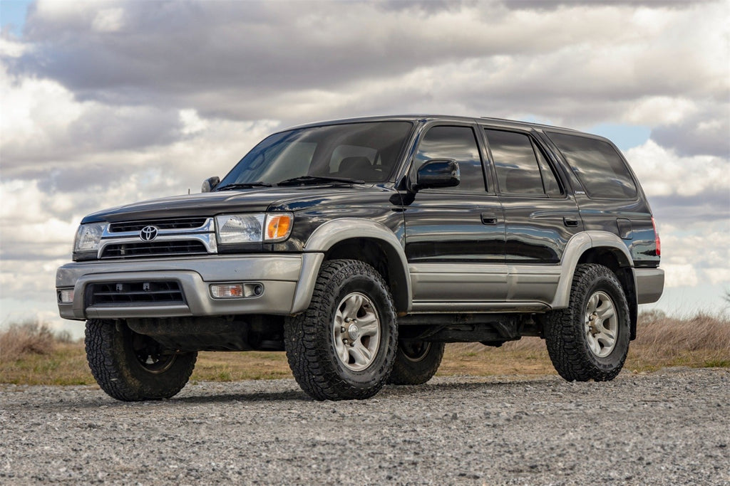 Rough Country 501153 Leveling Strut Kit for Select Toyota 4Runner