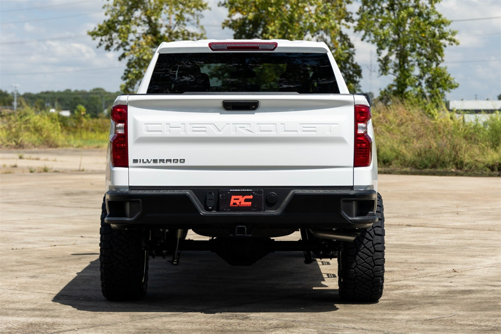 Rough Country 23830 Suspension Lift Kit for Select Chevrolet Silverado 1500, Chevrolet Silverado LTD
