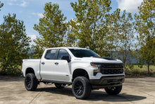 Load image into Gallery viewer, Rough Country 23830 Suspension Lift Kit for Select Chevrolet Silverado 1500, Chevrolet Silverado LTD