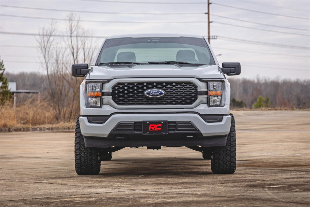 Rough Country 41840 Suspension Lift Kit w/Shocks for Select Ford F-150