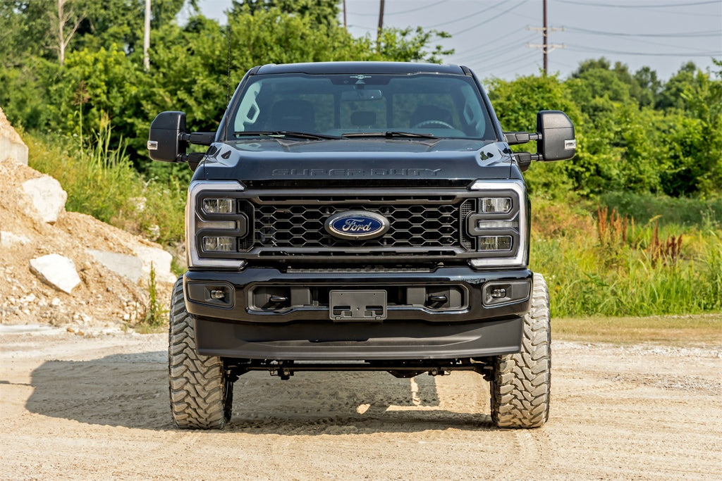 Rough Country 43830 Suspension Lift Kit w/Shocks for Select Ford F-250 Super Duty, Ford F-350 Super Duty