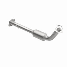 Load image into Gallery viewer, MagnaFlow Exhaust Products 4451421 California CARB Direct-Fit Catalytic Converter for Select Cadillac Escalade, Cadillac Escalade ESV, Cadillac Escalade EXT, GMC Yukon