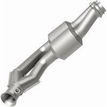 Load image into Gallery viewer, MagnaFlow Exhaust Products 24226 HM Grade Direct-Fit Catalytic Converter for Select Jaguar Vanden Plas, Jaguar XJ6