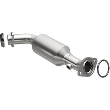 Load image into Gallery viewer, MagnaFlow Exhaust Products 5461885 California CARB Direct-Fit Catalytic Converter for Select Cadillac CTS