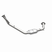 Load image into Gallery viewer, MagnaFlow Exhaust Products 23636 HM Grade Direct-Fit Catalytic Converter for Select Isuzu Rodeo, Isuzu Rodeo Sport