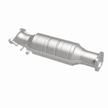 Load image into Gallery viewer, MagnaFlow Exhaust Products 51426 OEM Grade Direct-Fit Catalytic Converter for Select Hyundai Azera, Hyundai Santa Fe, Hyundai Sonata, Hyundai Veracruz, Kia Amanti