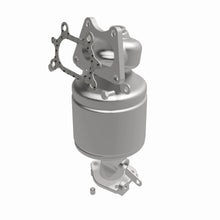 Load image into Gallery viewer, MagnaFlow Exhaust Products 5531336 California CARB Manifold Catalytic Converter for Select Acura RL, Acura TL, Honda Accord
