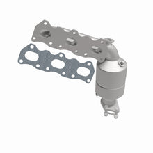 Load image into Gallery viewer, MagnaFlow Exhaust Products 51272 OEM Grade Manifold Catalytic Converter for Select Suzuki Grand Vitara, Suzuki XL-7
