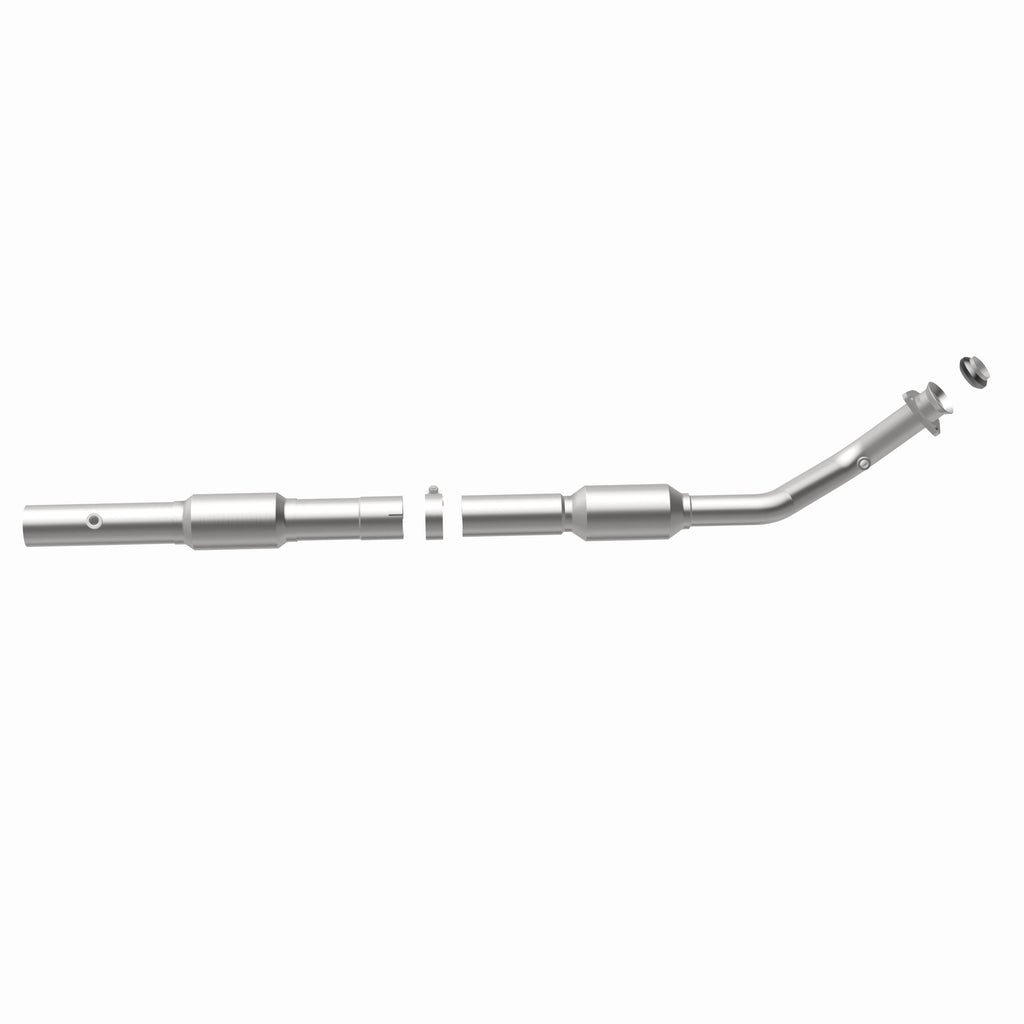 MagnaFlow Exhaust Products 52051 OEM Grade Direct-Fit Catalytic Converter for Select Chevrolet Express 1500, Chevrolet Express 2500, Chevrolet Express 3500, GMC Savana 1500, GMC Savana 2500, GMC Savana