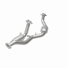 Load image into Gallery viewer, MagnaFlow Exhaust Products 444033 California CARB Direct-Fit Catalytic Converter for Select Ford Taurus