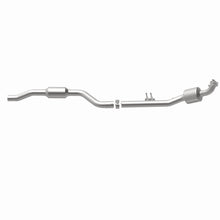Load image into Gallery viewer, MagnaFlow Exhaust Products 551642 California CARB Direct-Fit Catalytic Converter for Select Mercedes-Benz CLS500, Mercedes-Benz E500