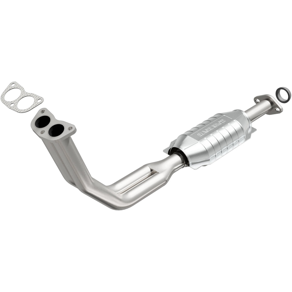 MagnaFlow Exhaust Products 22618 Standard Grade Direct-Fit Catalytic Converter for Select Geo Tracker, Suzuki Sidekick