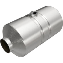 Load image into Gallery viewer, MagnaFlow Exhaust Products 455355 California CARB Universal Catalytic Converter for Select Acura MDX, Chrysler Pacifica, Chrysler Town &amp; Country, Dodge Caravan, Ford F-150, Ford Windstar, Honda Pilot, Lincoln Navigator, Volvo XC90