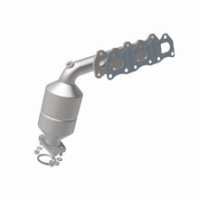 Load image into Gallery viewer, MagnaFlow Exhaust Products 51254 OEM Grade Manifold Catalytic Converter for Select Suzuki Grand Vitara, Suzuki XL-7