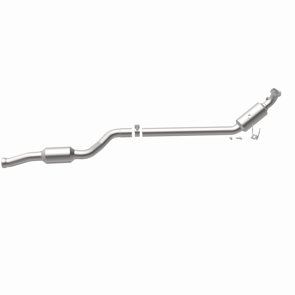 MagnaFlow Exhaust Products 21-447 OEM Grade Direct-Fit Catalytic Converter for Select Mercedes-Benz C300, Mercedes-Benz E350, Mercedes-Benz E400, Mercedes-Benz GLK350