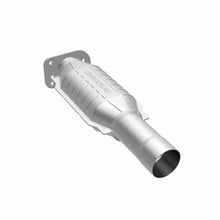 Load image into Gallery viewer, MagnaFlow Exhaust Products 3322441 California CARB Direct-Fit Catalytic Converter for Select Chevrolet Camaro, Chevrolet Caprice, Pontiac Firebird