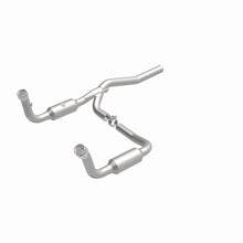 Load image into Gallery viewer, MagnaFlow Exhaust Products 5451187 California CARB Direct-Fit Catalytic Converter for Select Dodge Nitro, Jeep Liberty