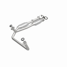 Load image into Gallery viewer, MagnaFlow Exhaust Products 23453 HM Grade Direct-Fit Catalytic Converter for Select Cadillac Escalade, Chevrolet C1500, Chevrolet C1500 Suburban, Chevrolet C2500, Chevrolet K1500, Chevrolet K1500 Suburban, Chevrolet Tahoe, GMC C1500, GMC C1500 Suburban,