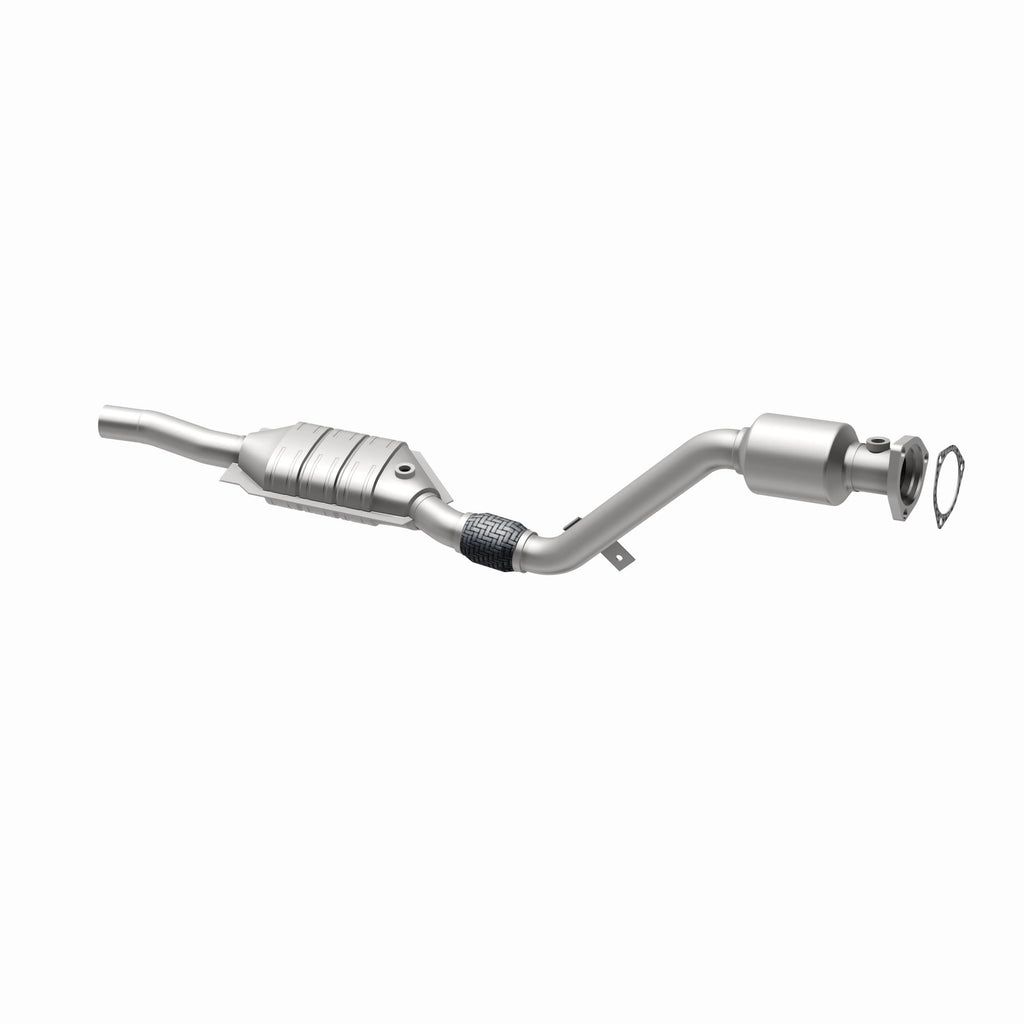 MagnaFlow Exhaust Products 51589 OEM Grade Direct-Fit Catalytic Converter for Select Audi A6, Audi A6 Quattro, Volkswagen Passat