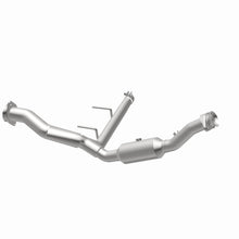 Load image into Gallery viewer, MagnaFlow Exhaust Products 5551469 California CARB Direct-Fit Catalytic Converter for Select Ford F-150