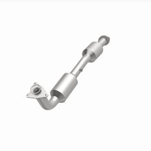 Load image into Gallery viewer, MagnaFlow Exhaust Products 93458 HM Grade Direct-Fit Catalytic Converter for Select Toyota Sequoia, Toyota Tundra