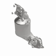 Load image into Gallery viewer, MagnaFlow Exhaust Products 290062 OEM Grade Manifold Catalytic Converter for Select Nissan Altima