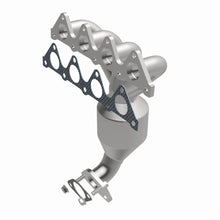 Load image into Gallery viewer, MagnaFlow Exhaust Products 5531321 California CARB Manifold Catalytic Converter for Select Hyundai Accent, Kia Rio, Kia Rio5