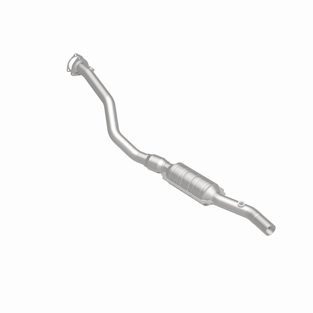 MagnaFlow Exhaust Products 22962 HM Grade Direct-Fit Catalytic Converter for Select Audi A4, Audi A4 Quattro, Volkswagen Passat