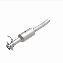 Load image into Gallery viewer, MagnaFlow Exhaust Products 280445 OEM Grade Direct-Fit Catalytic Converter for Select Ford F-53 Motorhome Chassis, Ford F-59 Commercial Stripped Chassis, Ford F-650, Ford F-750