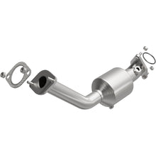 Load image into Gallery viewer, MagnaFlow Exhaust Products 6571415 California CARB Direct-Fit Catalytic Converter for Select INFINITI Q50, INFINITI Q60
