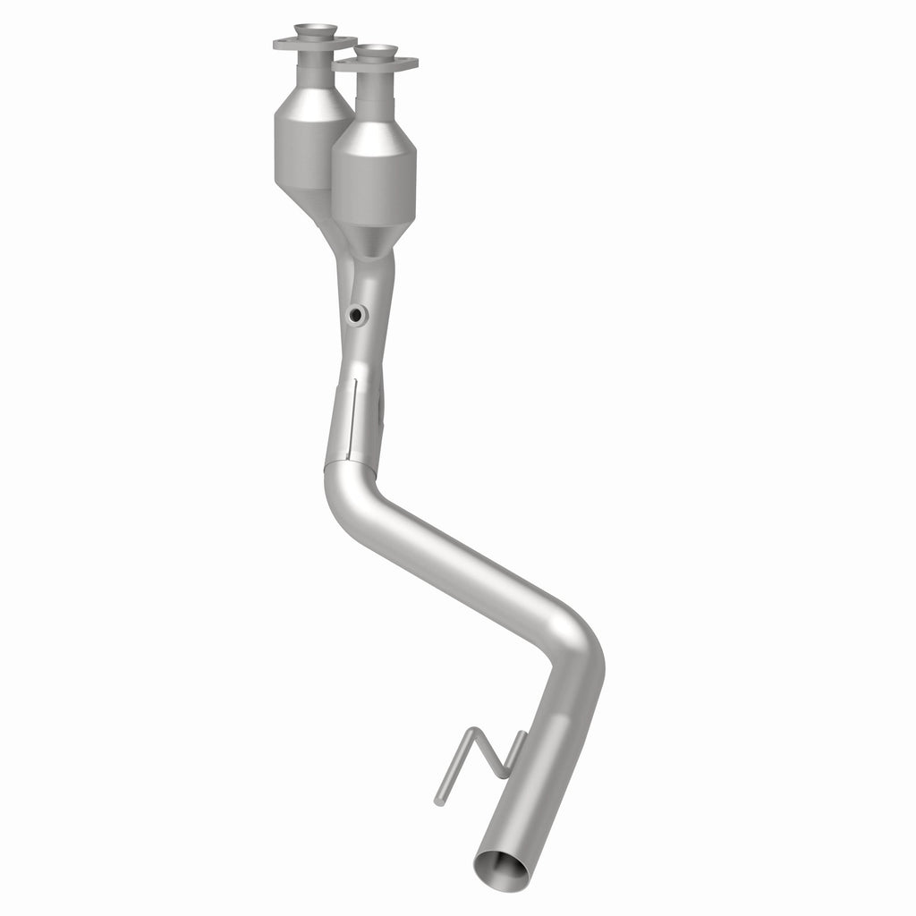 MagnaFlow Exhaust Products 24997 HM Grade Direct-Fit Catalytic Converter for Select Jeep Cherokee