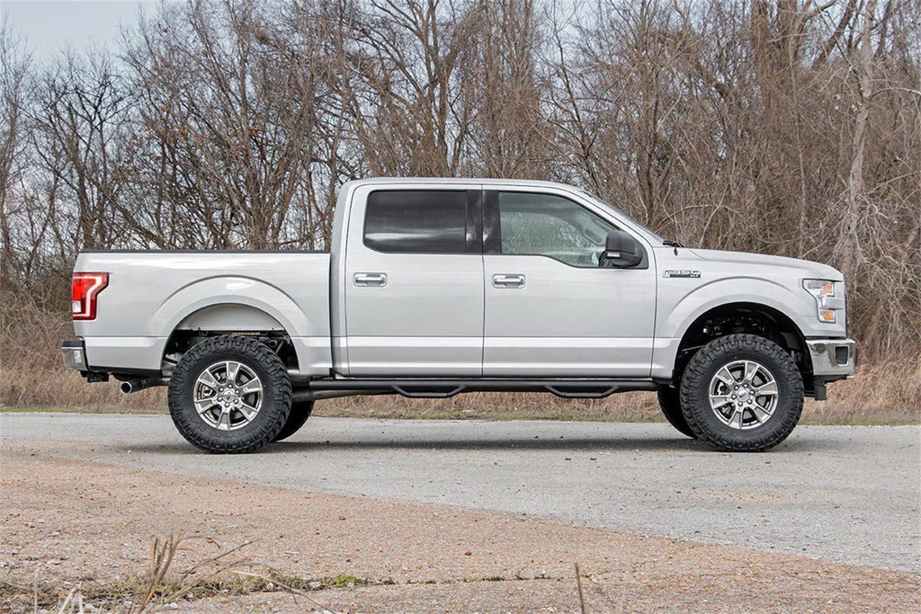 Rough Country 51014RED Suspension Lift Kit for Select Ford F-150