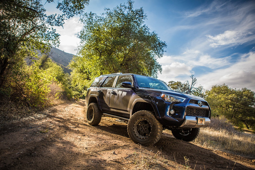 FOX Offroad Shocks 985-24-195 PERFORMANCE SERIES 2.0 SMOOTH BODY IFP SHOCK for Select Toyota Tundra